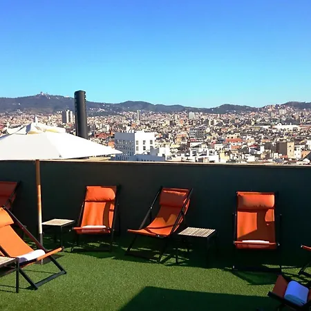 Universal 4*