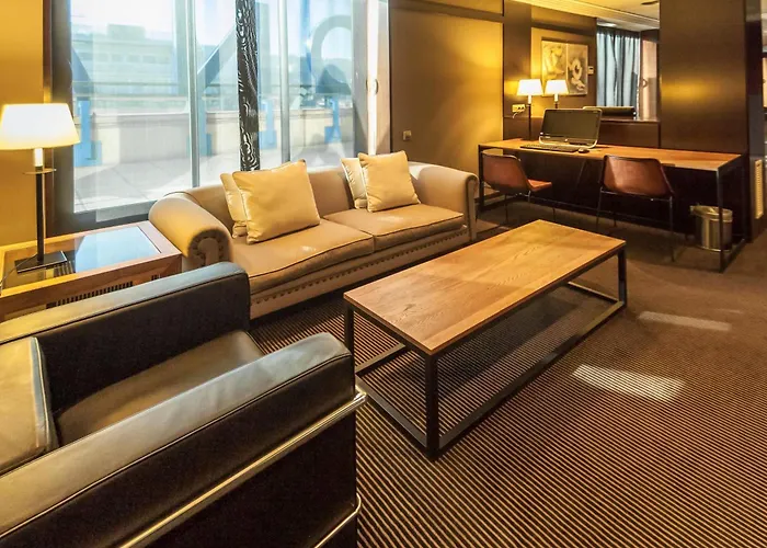 巴塞罗那环球酒店 4*