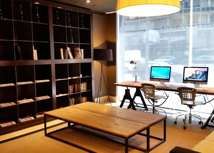 巴塞罗那环球酒店 4*