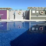 ウニベルサル