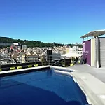 ウニベルサル