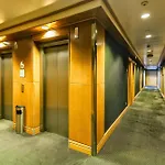 ホテル ウニベルサル
